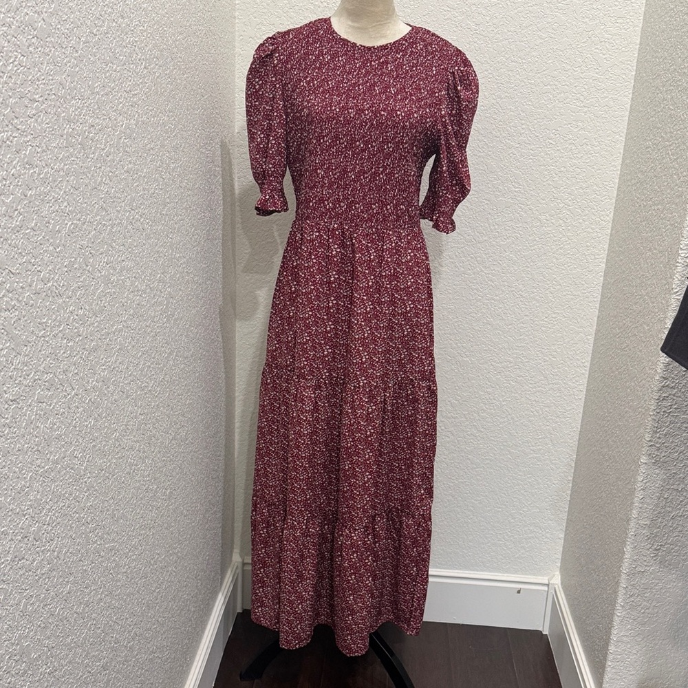 Elegant Burgundy Floral Maxi Dress with Puff Sleeves
